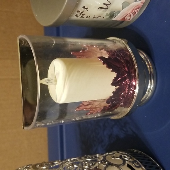 Candle, candle holder, and Bath & Body plug in with fragrance - Picture 3 of 6